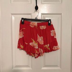 BILLABONG FLORAL SHORTS
